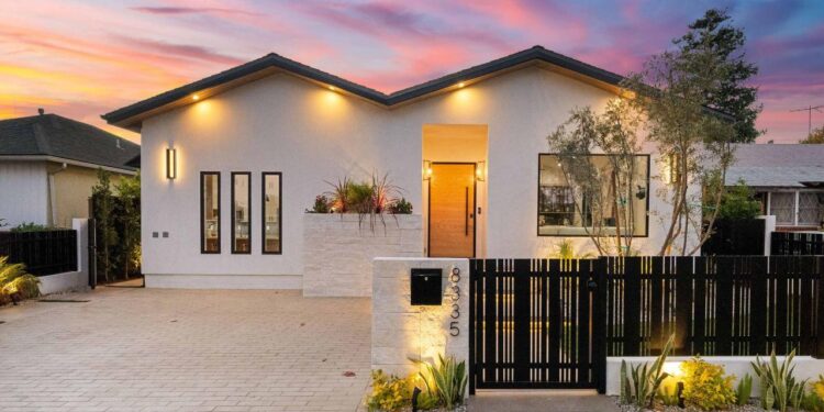 How New Windows and Doors Improve Home Value, Curb Appeal, and ROI ...